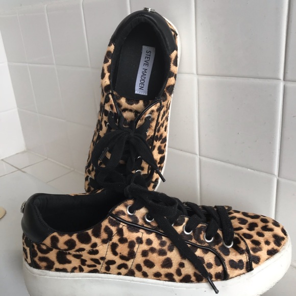 Steve Madden Bertie-1 Faux Fur Leopard platform sneakers - Picture 4 of 4